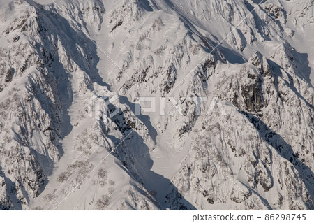 北阿爾卑斯山的壯麗景色 86298745