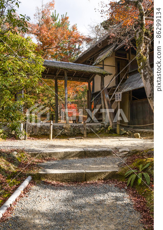 深秋高台寺(京都)境內的時雨亭 深秋高台寺(京都)境內的時雨亭 86299134