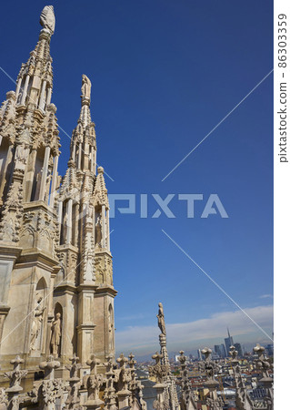 Milan Duomo Cathedral 86303359