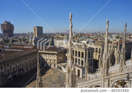 Milan Duomo Cathedral 86303360
