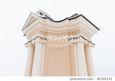 Gate pillar with classical portico. Old classic architecture 86309142