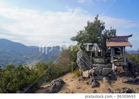 View of Mt. Nachi and Mt. Mizushi ③ [Mizushi, Higashikagawa City, Kagawa Prefecture] 86309693