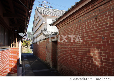 高知縣室戶市吉良川重要傳統建築紅磚牆保存區 86315360