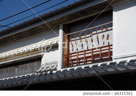高知縣室戶市吉良川縣重要的傳統建築保存區柿子乾瓦 86315361
