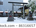 The precincts of a shrine where it snows 86316657