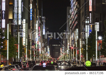 Ginza at night 86317196