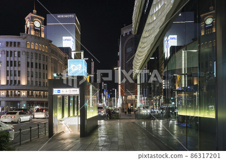 Ginza at night 86317201