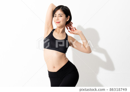 Portrait of a woman wearing sportswear 86318749