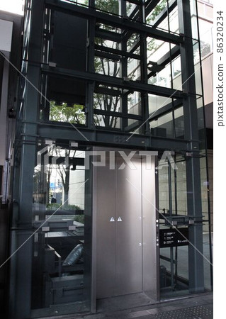 大阪 Grand Front 電梯 大阪 Grand Front 電梯 86320234