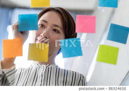 商務便箋女性多彩 商務便箋女性多彩 86324638