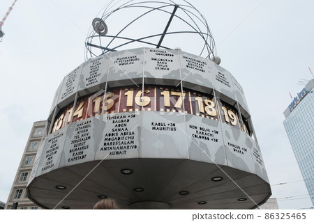World Time Clock in Alexanderplatz, Berlin, Germany. The Weltzeituhr (Worldtime Clock) at Alexanderplatz in Berlin World Time Clock in Alexanderplatz, Berlin, Germany. The Weltzeituhr (Worldtime Clock) at Alexanderplatz in Berlin 86325465