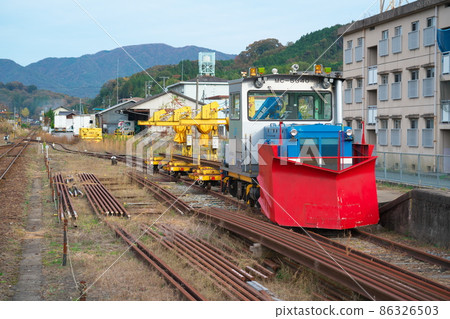 Russell car 2 that stops at Bingo Shobara Station on the Geibi Line 2 Shobara City, Hiroshima Prefecture Russell car 2 that stops at Bingo Shobara Station on the Geibi Line 2 Shobara City, Hiroshima Prefecture 86326503