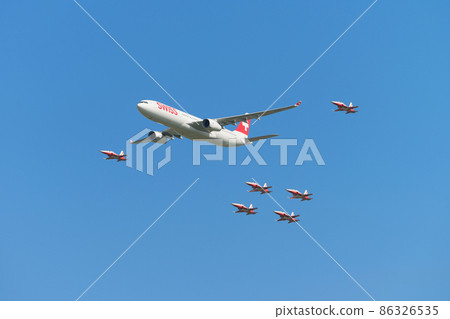 Swissair Airbus A330 and Swiss Air Force "Patroille Switzerland" formation flight Swissair Airbus A330 and Swiss Air Force "Patroille Switzerland" formation flight 86326535