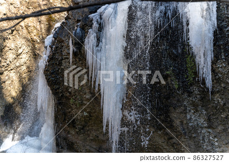 [Tsukimachi Waterfall] Icefall 86327527