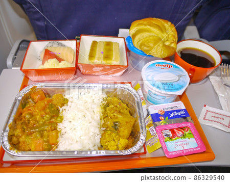 Bhutan Duruk Airlines Economy Class in-flight meals Bhutan Duruk Airlines Economy Class in-flight meals 86329540