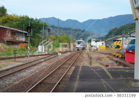 廣島縣蓑美線3號莊原市備後莊原站開往備後落合的電車 廣島縣蓑美線3號莊原市備後莊原站開往備後落合的電車 86331199