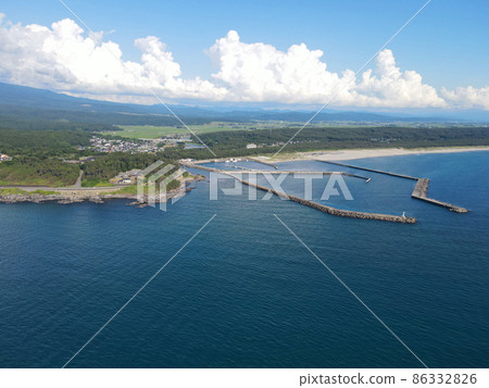Blue sea and fishing port Blue sea and fishing port 86332826