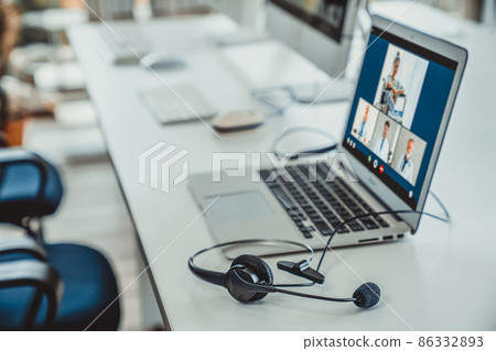 Telemedicine service online video call for doctor to actively chat with patient Telemedicine service online video call for doctor to actively chat with patient 86332893