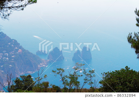 Capri island, Italy Capri island, Italy 86332894