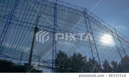 照亮藍天和練習場的陽光 照亮藍天和練習場的陽光 86335518