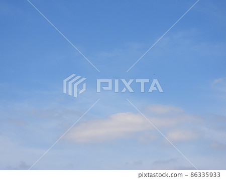 Blue sky 86335933