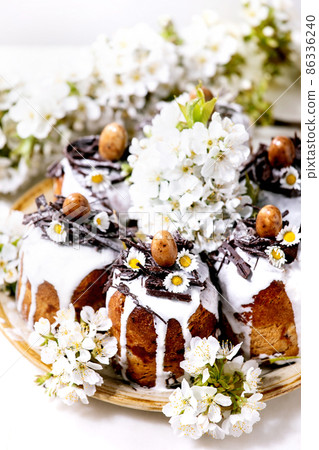 Homemade traditionla ortodox Easter cake traditional kulich 86336240