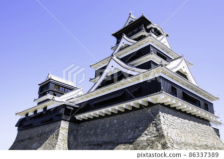 Kumamoto Castle, where restoration work is proceeding smoothly The castle tower has been restored to a beautiful appearance (photographed on October 3, 2021) 86337389