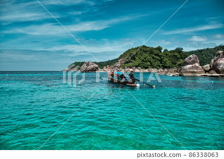 Thai traditional Long tail boat 86338063