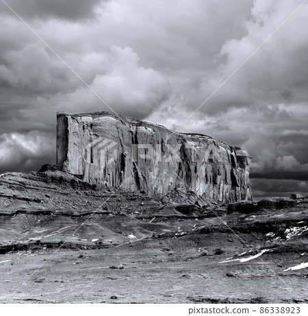 Cloudy Skies Monument Valley 86338923