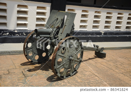 PORT DICKSON, MALAYSIA -MAY 08, 2016: Old war cannon restored and display for public at Malaysia Army Museum or Muzium Tentera Darat in Port Dickson, Negeri Sembilan, Malaysia. PORT DICKSON, MALAYSIA -MAY 08, 2016: Old war cannon restored and display for public at Malaysia Army Museum or Muzium Tentera Darat in Port Dickson, Negeri Sembilan, Malaysia. 86341824