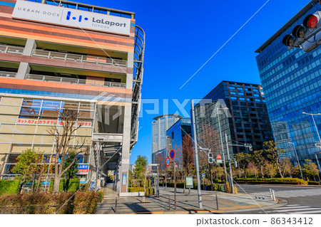 東京都江東區豐洲二丁目街景 LaLaport豐洲和豐洲前線 東京都江東區豐洲二丁目街景 LaLaport豐洲和豐洲前線 86343412