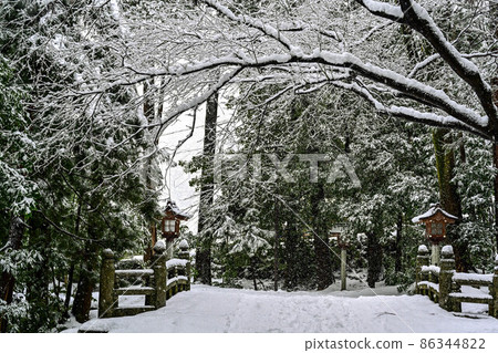 Hakusan Hime Shrine in the snowy landscape 86344822