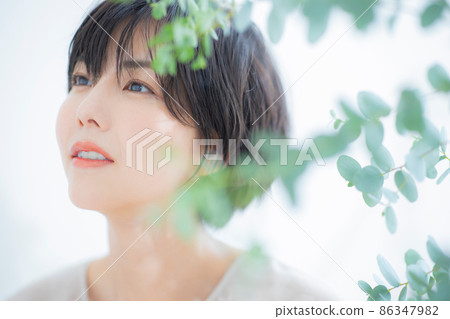 短髮女植物 短髮女植物 86347982