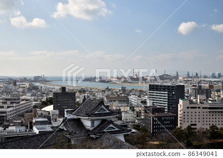 從和歌山城內眺望木之川花古[和歌山縣和歌山市] 86349041