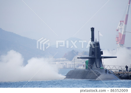 停泊處的潛艇③ 停泊處的潛艇③ 86352009