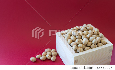 Setsubun image | Roasted soybeans Setsubun image | Roasted soybeans 86352297