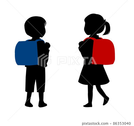 Elementary school student carrying a school bag 86353040