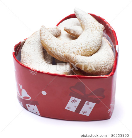 Heart shaped Gift box full of Traditional German or Austrian Vanillekipferl vanilla kipferl cookies 86355590