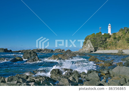 [Shiomisaki Lighthouse] Shiomisaki, Kushimoto-cho, Higashimuro-gun, Wakayama Prefecture 86356865