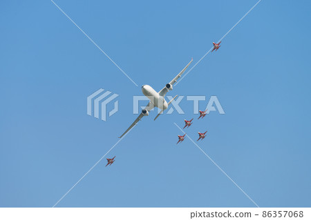 Swissair Airbus A330 and Swiss Air Force Patroille-Swiss formation flight 86357068