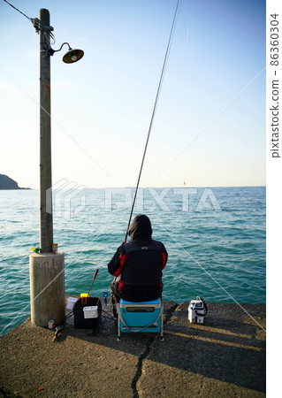 碼頭垂釣者 碼頭垂釣者 86360304