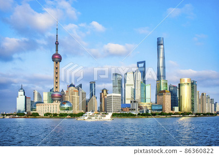 從上海最大寫字樓浦東陸家嘴（浦東陸家嘴）外灘看 86360822