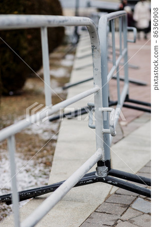 Mobile portable barrier 86360908