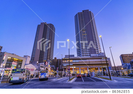 Bus rotary and tower apartment at the north exit of JR "Kokubunji" station 86362855