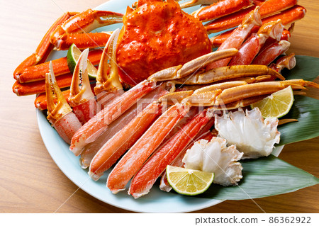 Crab sashimi table 86362922