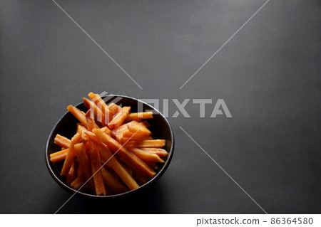Black background potato kenpi potato karinto 86364580
