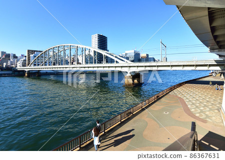 In 2021, the scenery of the Sumida River in Tokyo In 2021, the scenery of the Sumida River in Tokyo 86367631