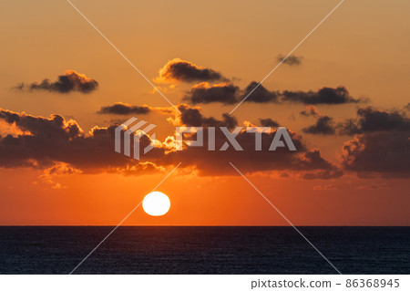 Sunrise over from Higashi Heian Nazaki on Miyakojima, Okinawa 86368945