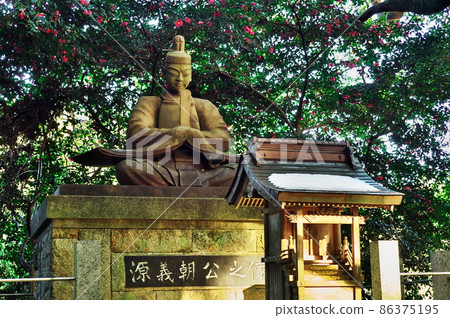 法山寺遊殿（源義友最後的地方）的源義友像：愛知縣知多郡美浜町 86375195