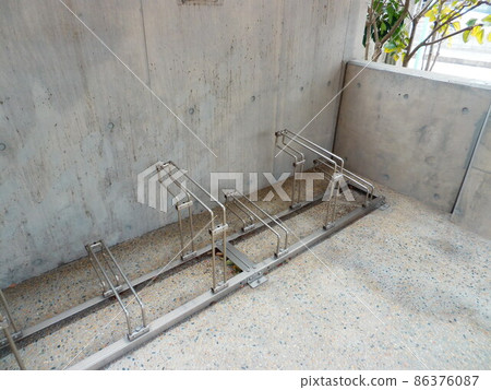Bicycle parking space 86376087